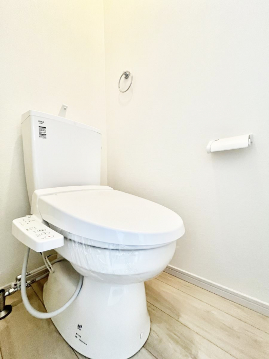 �g�C���@�g�C����1�K��2�K���ꂼ��ɔz�u����Ă��ĂƂĂ��֗��ł��B 