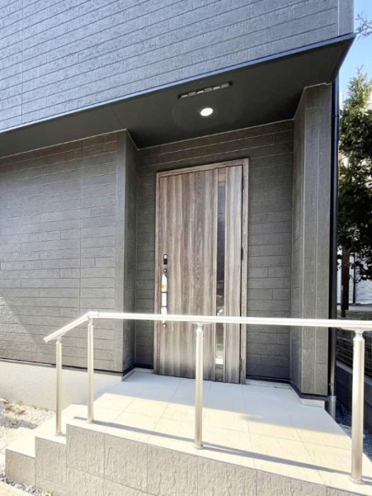 ���ց@��؂ȉƑ��A���q���o�}���錺�ցB