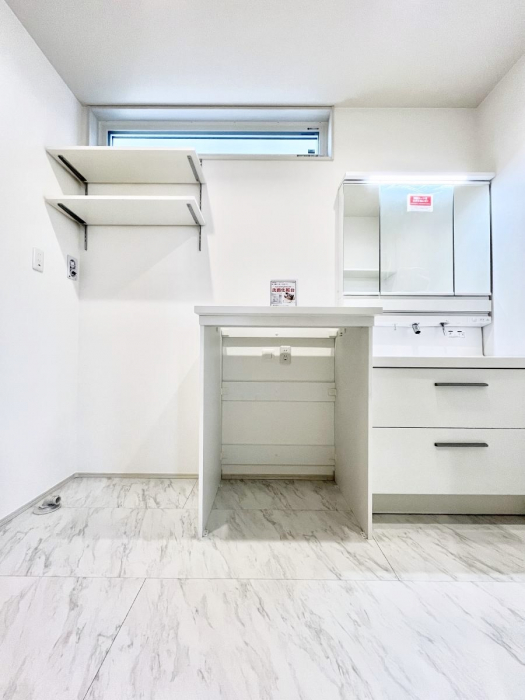 ���ʑ�E���ʏ��@���[�͂Ƌ@�\���ɗD�ꂽ���ʃX�y�[�X