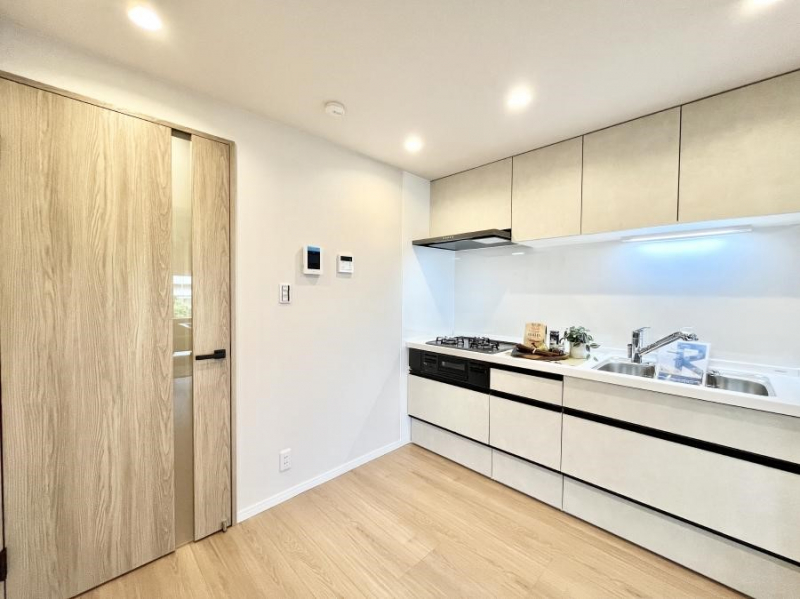 �L�b�`���@��Ƃ肠��L�b�`���X�y�[�X�ł�������H��̌�Еt�����X���[�Y�ɁI