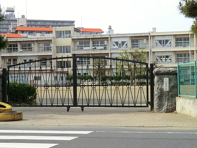 ���ӊ��@���w�Z 880m ��t�s���@�����w�Z