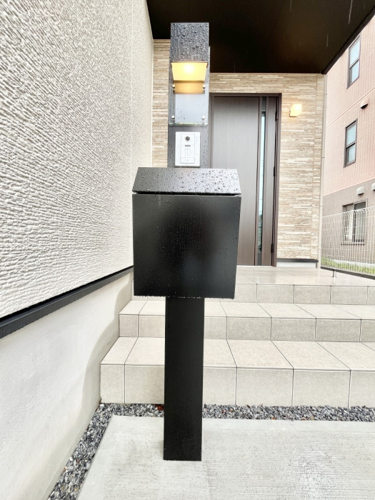 ���̑��@�V���v���f�U�C���̃|�X�g�B