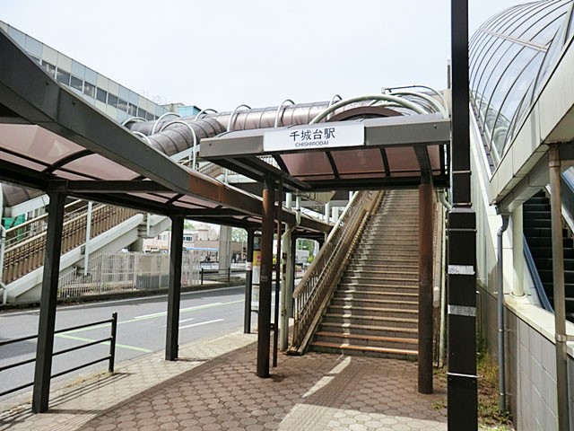 ���ӊ��@�w 1349m ����w