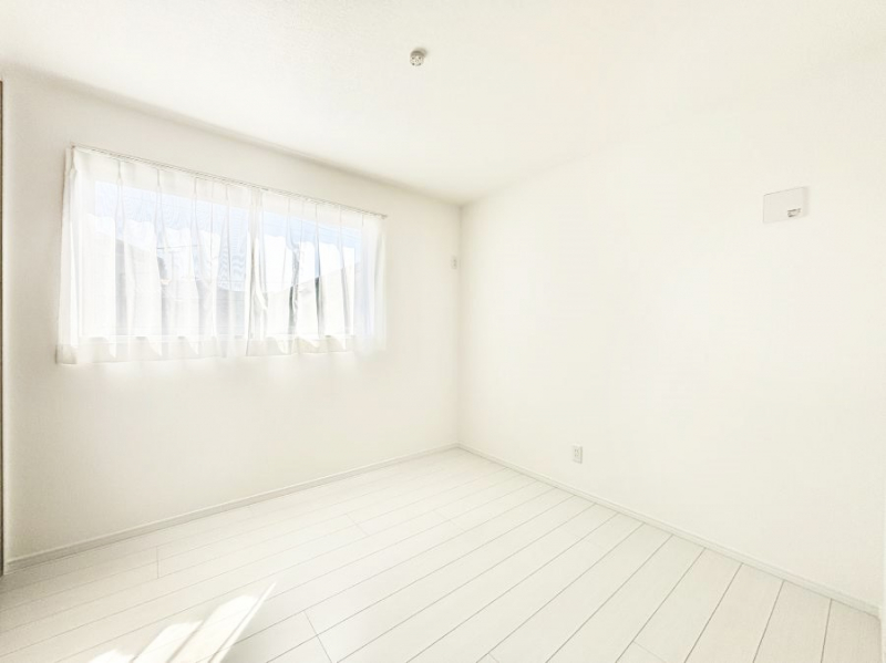 �Q���@�g���₷���`�Ńx�b�g��Ƌ�̒u�����ɂ����邱�Ƃ�����܂���B   