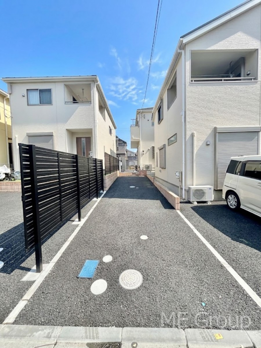 �@�����Ɍ������Ȃ����ԃX�y�[�X�B