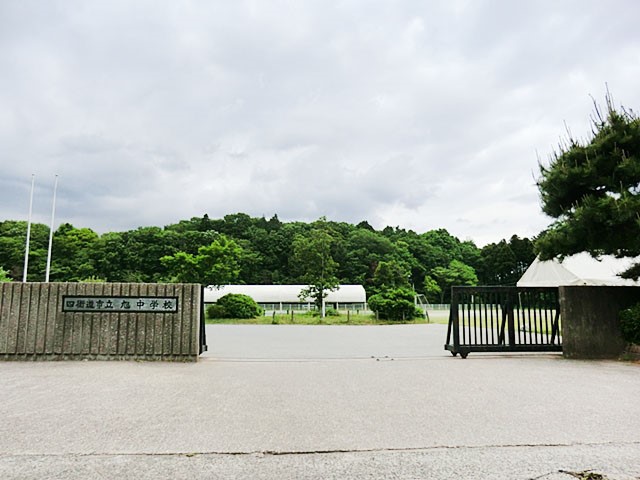 ���ӊ��@���w�Z 1200m �l�X���s�������w�Z