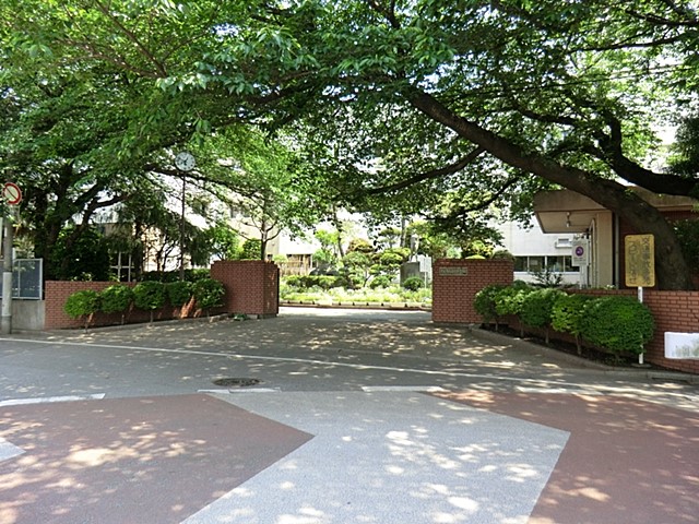 ���ӊ��@���w�Z 700m �Β����w�Z