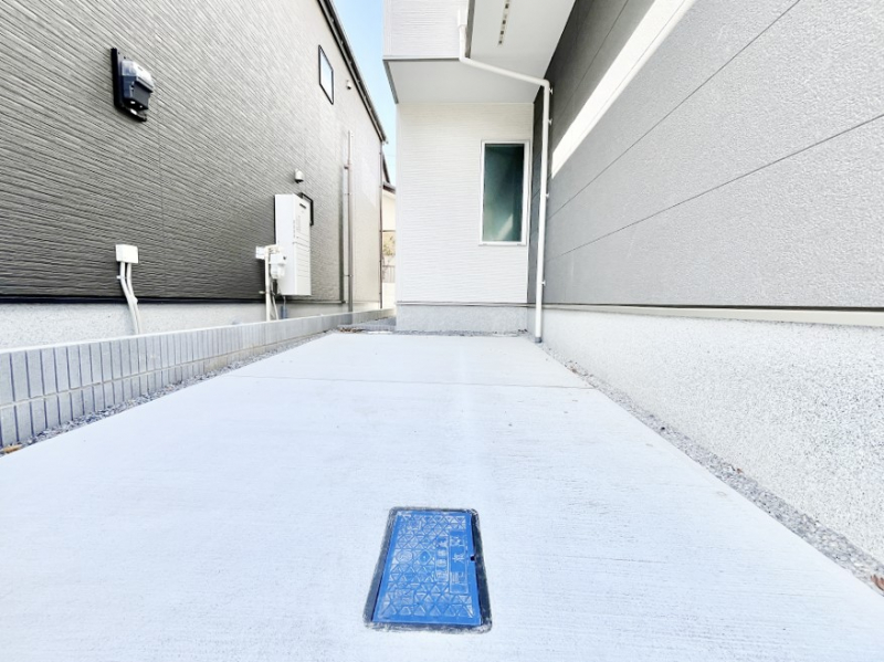 �@�����Ɍ������Ȃ����ԃX�y�[�X�B 