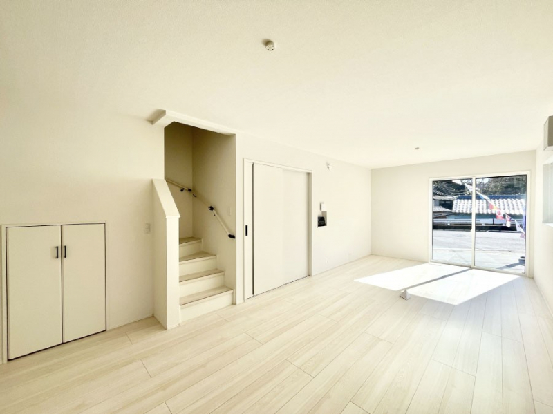 ���r���O�@���r���O�K�i���Ƒ��̏Ί�Ɖ�b���Ȃ��ł���܂�  