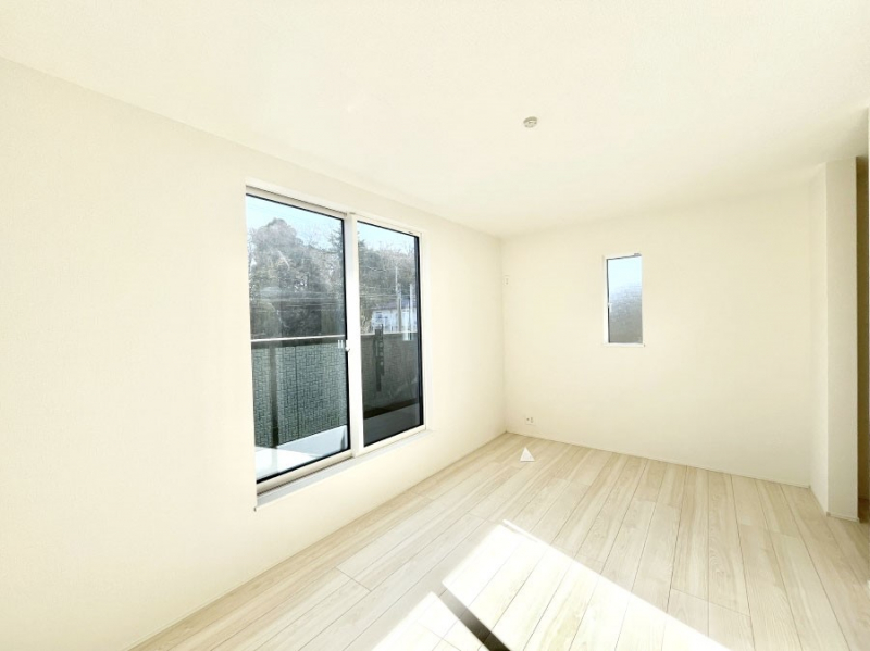 ���̑����ρ@�o���R�j�[���J�������v���X���Ă����m��