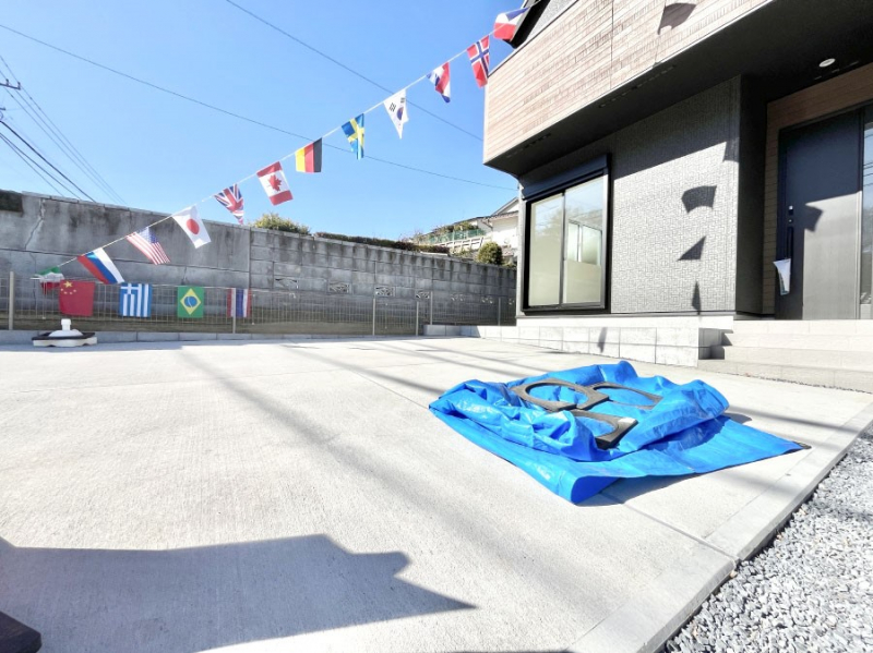 �@�����Ɍ������Ȃ����ԃX�y�[�X�B