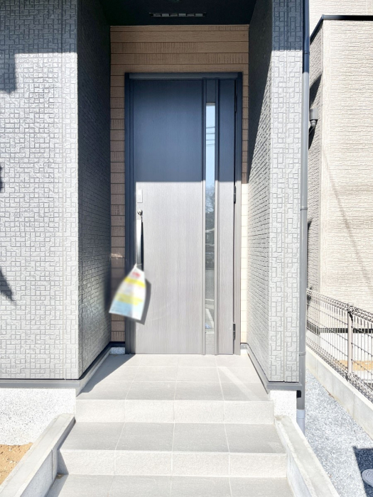 ���ց@��؂ȉƑ��A���q���o�}���錺�ցB