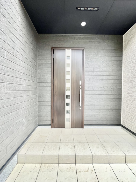 ���ց@��؂ȉƑ��A���q���o�}���錺�ցB