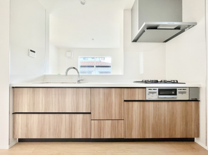 �L�b�`���@���r���O�����n����l�C�̃J�E���^�[�L�b�`���B �Ƒ��������Ȃ���Ǝ������邱�Ƃ��ł��܂��B