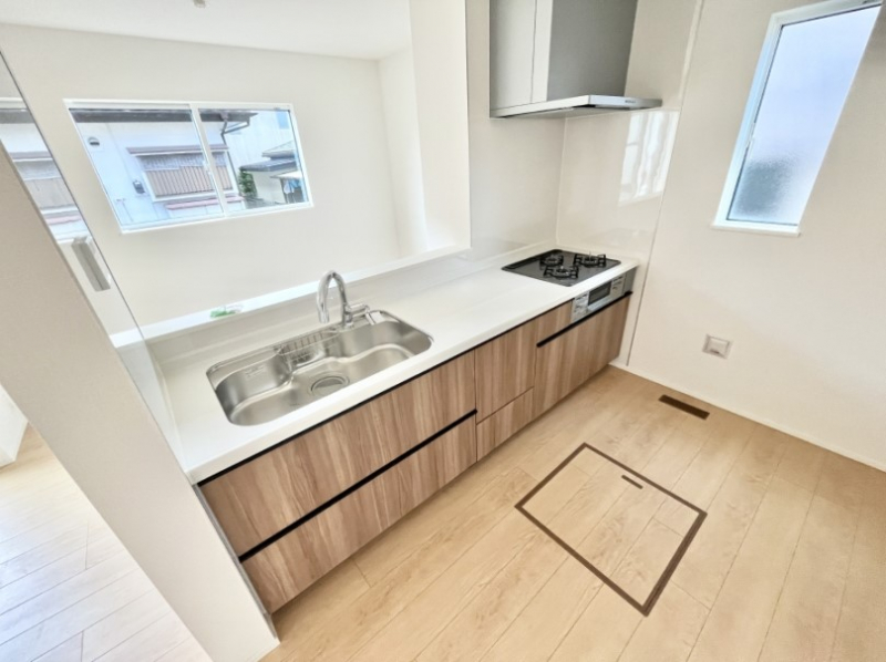 �L�b�`���@�u�₩�ȕ����ʂ蔲����L�b�`���B��������̂Ŗ��邭���C�ɂ��𗧂��܂��B