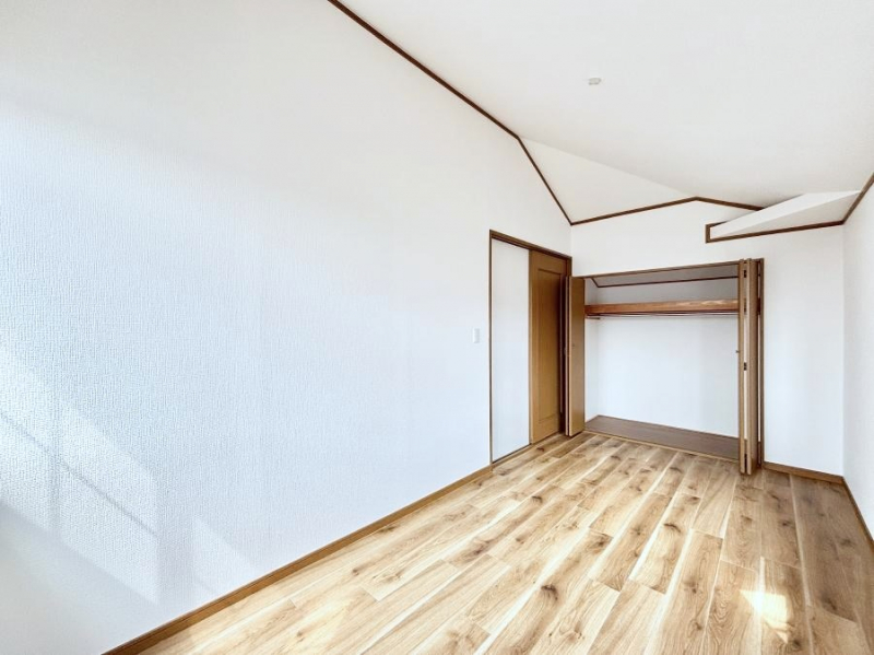 �q�������@�q�������ɂ��������߂Ȏ��[�X�y�[�X�����Ղ�̋���