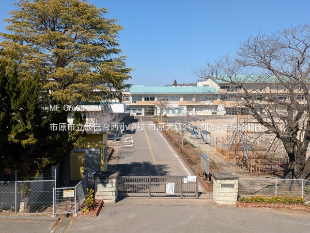 ���ӊ��@���w�Z 960m �s���s���C���䐼���w�Z