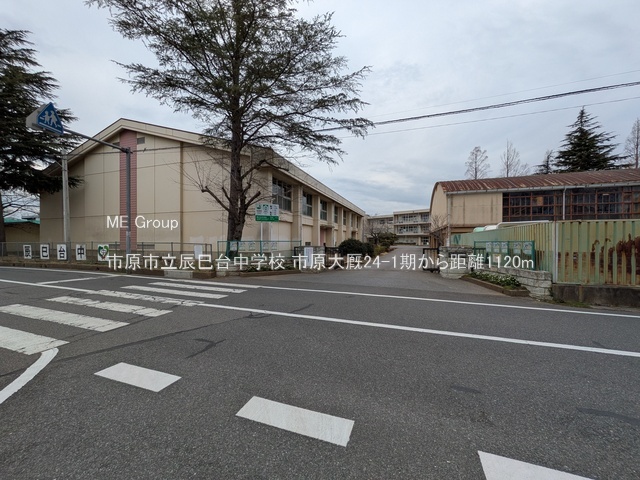 ���ӊ��@���w�Z 1120m �s���s���C���䒆�w�Z