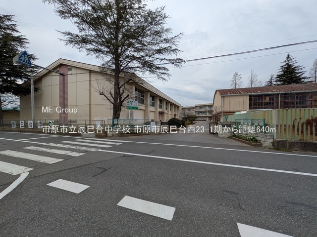 ���ӊ��@���w�Z 640m �s���s���C���䒆�w�Z