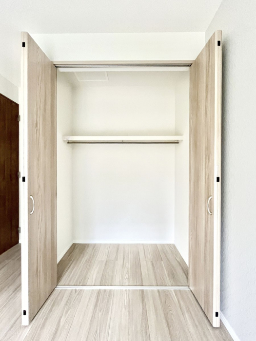 ���[�@�����Ղ�̎��[�X�y�[�X�ŉ��K�ɕ�点���� 