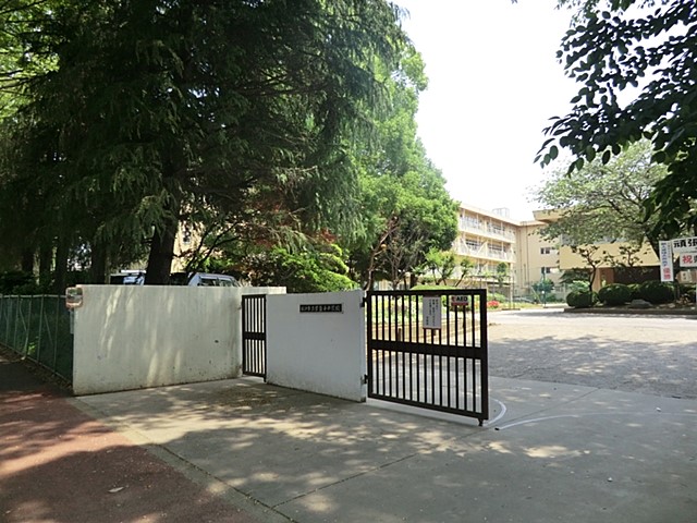 ���ӊ��@���w�Z 960m ���ˎs����Օ����w�Z