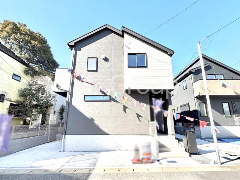 ���n�O�ώʐ^�@���X�����I�����Ղ�̗z���ƊJ�����ɕ�܂�閾�邢�Z�܂��B 