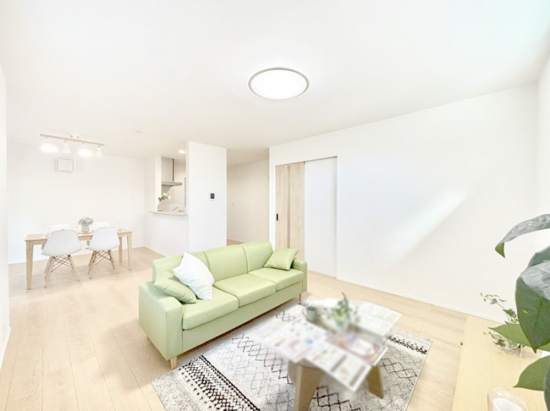 ���̑����ρ@���邢�z���������A�����̕��͋C�ɖ��������_�C�j���O�B   