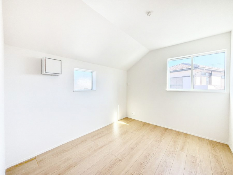 �Q���@�g���₷���`�Ńx�b�g��Ƌ�̒u�����ɂ����邱�Ƃ�����܂���B   