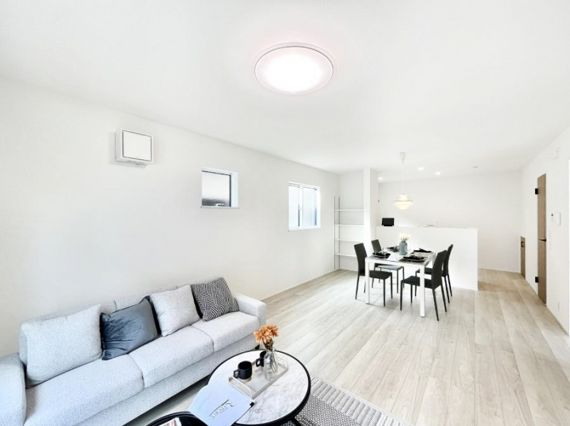 ���r���O�@�i�`�������e�C�X�g�̗D�����_�炩���F�g���̃t���[�����O���f�G�ȃ��r���O�ł��ˁB