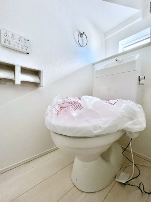 �g�C���@�g�C����1�K��2�K���ꂼ��ɔz�u����Ă��ĂƂĂ��֗��ł��B 