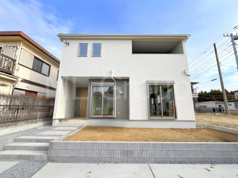 ���n�O�ώʐ^�@�������ꂽ�O�ρA�㎿�ȏZ��Ԃ��L���鎺���͉i�����S���ĉ߂�����Z���ł��B 