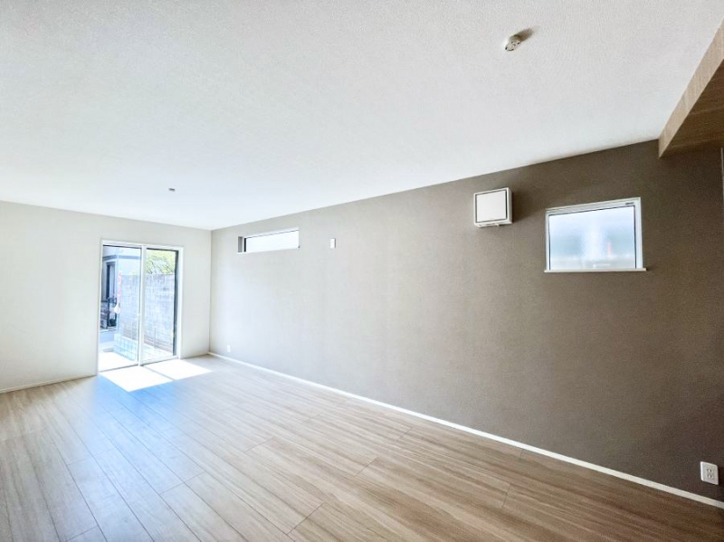 ���̑����ρ@�Ƒ������R�ƏW�܂�e���̃X�y�[�X�ɂȂ肻��