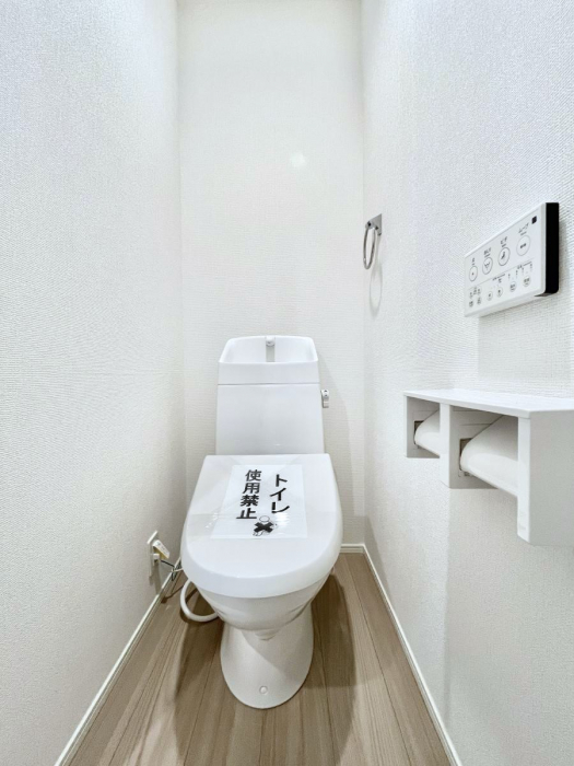 �g�C���@�g�C����1�K��2�K���ꂼ��ɔz�u����Ă��ĂƂĂ��֗��ł��B 