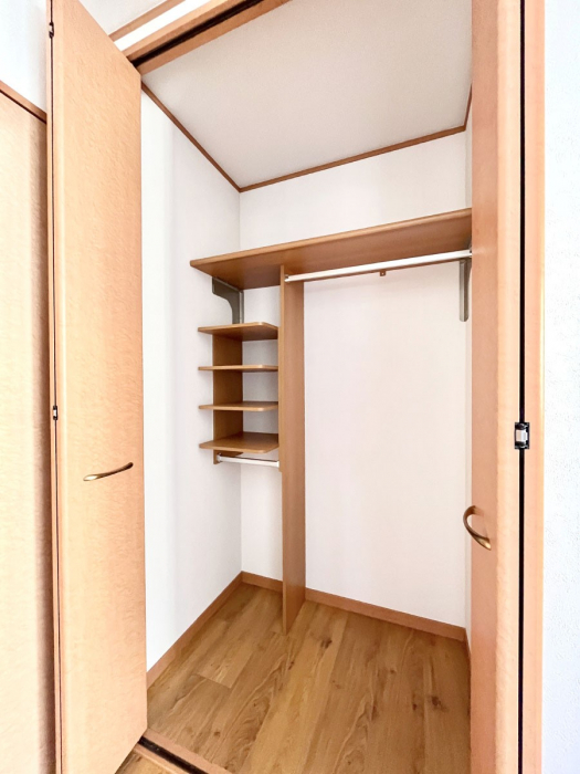 ���[�@�����Ղ�̎��[�X�y�[�X�ŉ��K�ɕ�点���� 