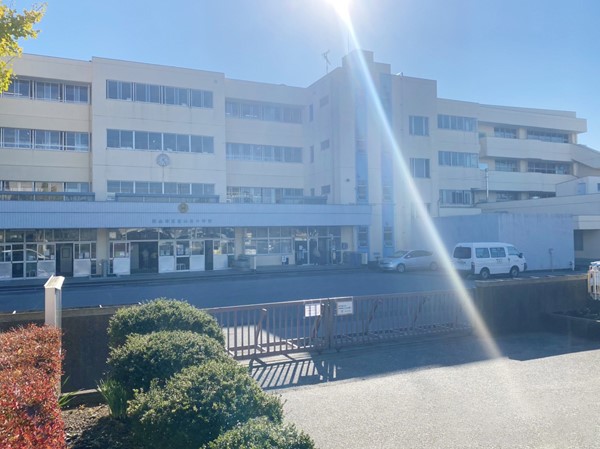 ���ӊ��@���w�Z 800m ���R�s�����R�k���w�Z