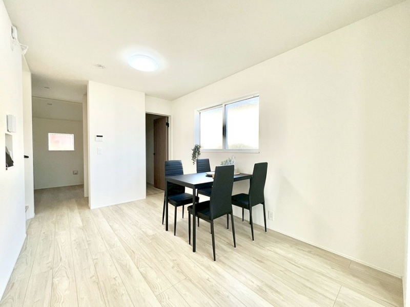 ���r���O�@�������������͋C�̂k�c�j�͉Ƒ��݂�Ȃ̉��K���  