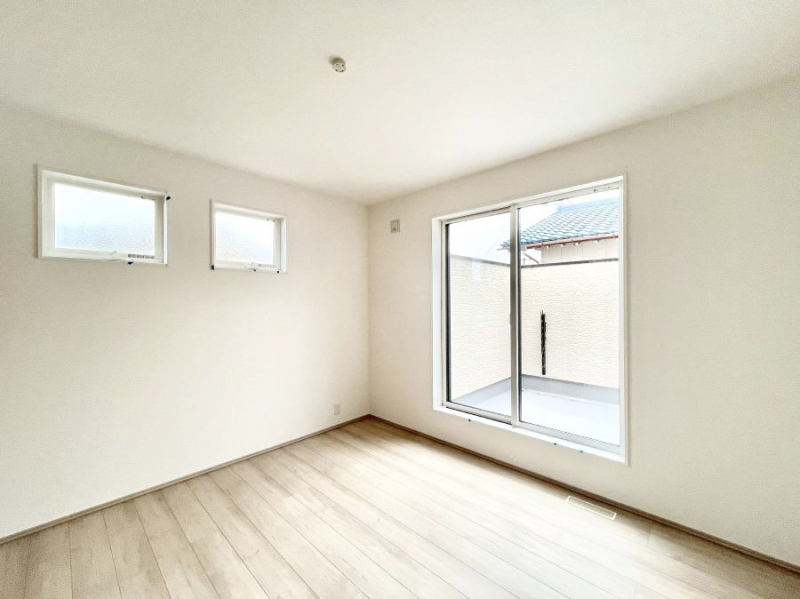 ���̑����ρ@���邢�o���R�j�[�T�C�h�ɗm����ݒu�B�ڊo�߂̗ǂ��Q���ɁB 