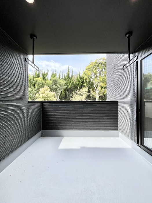 �o���R�j�[�@�}�ȉJ�����S�I���s�����Ղ�ȃC���i�[�o���R�j�[�I