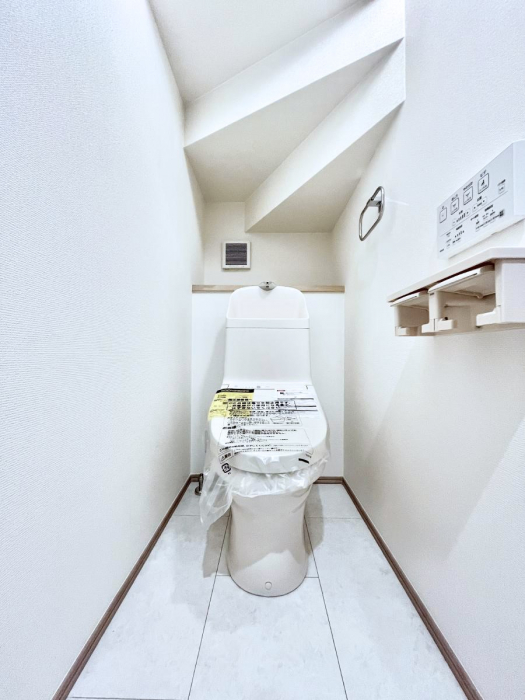 �g�C���@�E�H�V�����b�g�t���g�C����1�K��2�K���ꂼ��ɔz�u����Ă��ĂƂĂ��֗��ł��B 