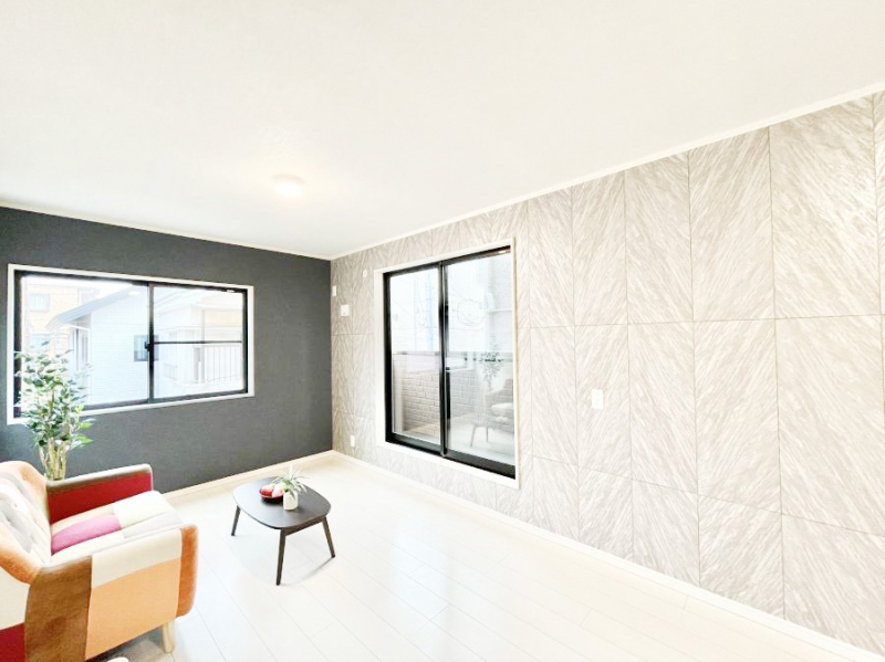 ���r���O�@�������������͋C�̂k�c�j�͉Ƒ��݂�Ȃ̉��K���