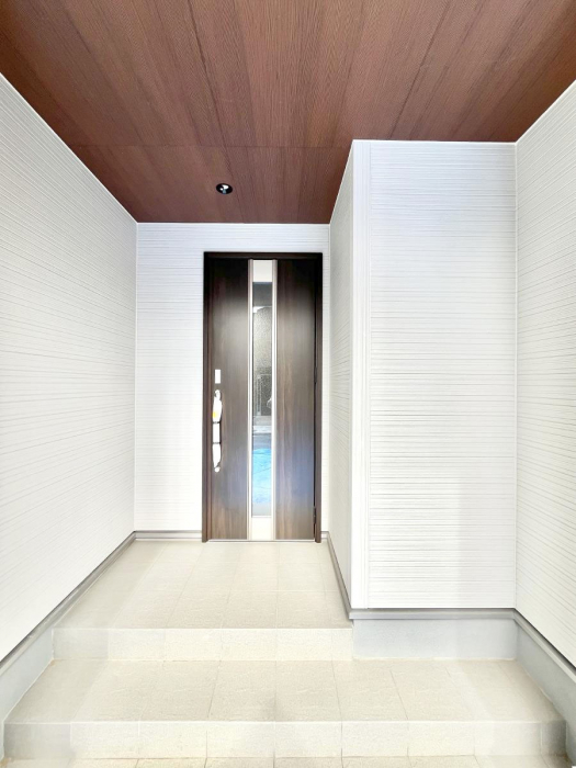 ���ց@��؂ȉƑ��A���q���o�}���錺�ցB