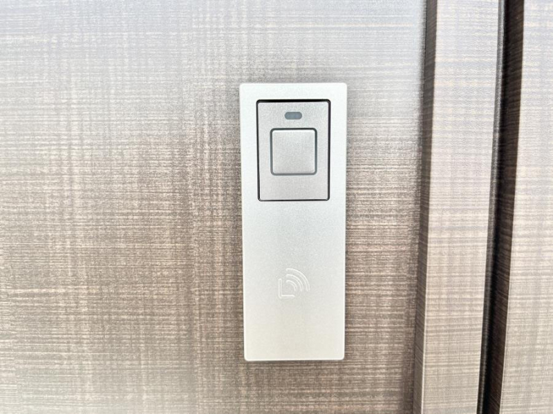 ���̑��@�X�}�[�g�ɊJ���ł���d�q�L�[