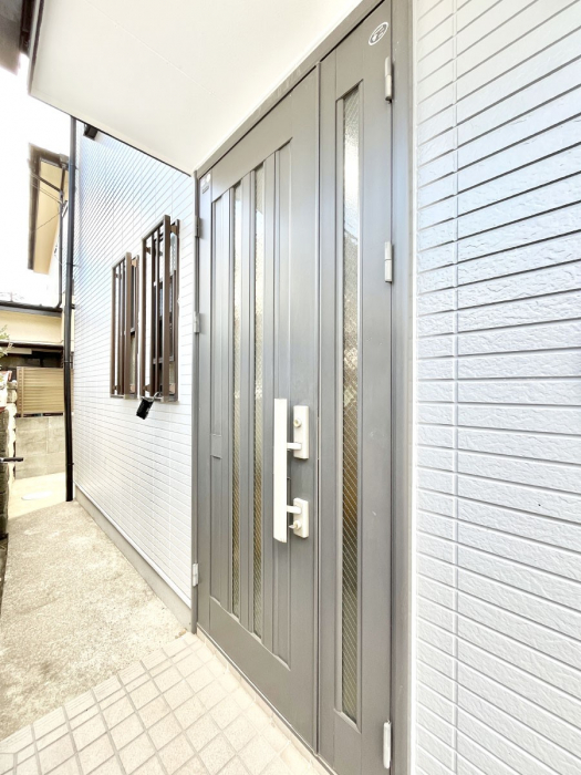 ���ց@��؂ȉƑ��A���q���o�}���錺�ցB