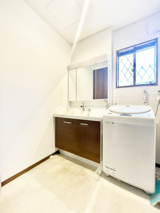 ���ʑ�E���ʏ��@���邢���ʏ��͖����̐g�x�x���y�����ł����Ⴂ�����ł�