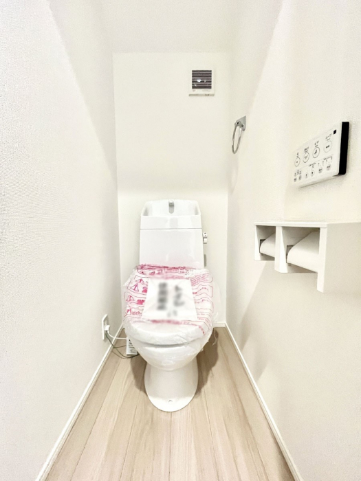 �g�C���@�g�C����1�K��2�K���ꂼ��ɔz�u����Ă��ĂƂĂ��֗��ł��B 