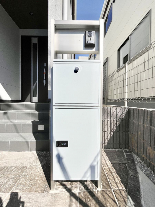 ���̑��@�\�D�E�C���^�[�z���E�|�X�g�E��z�a�n�w���ЂƂɏW��B�G���g�����X�ɂȂ��ރV���v���f�U�C���B 