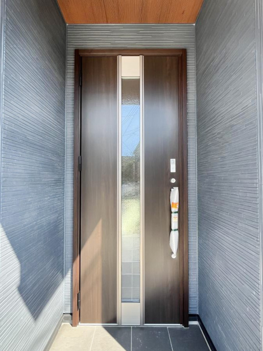 ���ց@��؂ȉƑ��A���q���o�}���錺�ցB