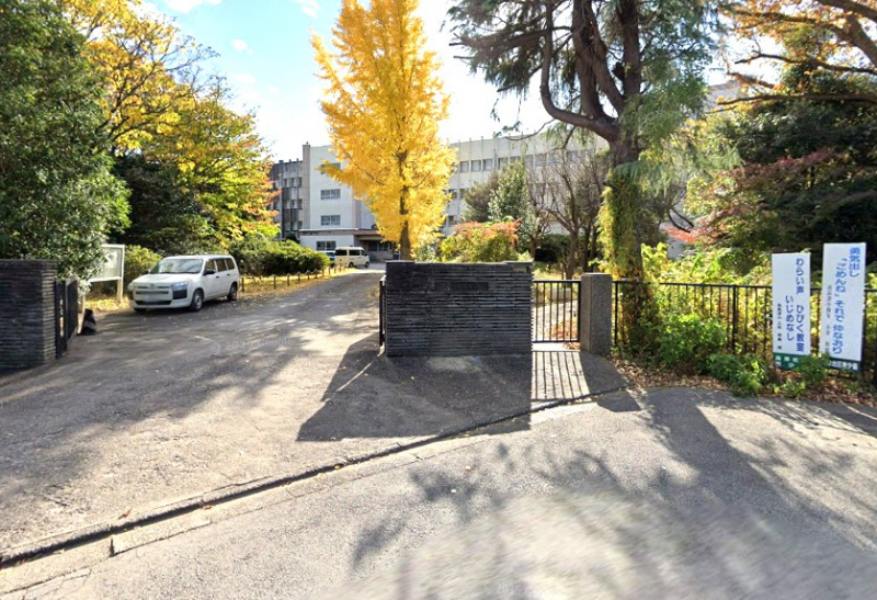 ���ӊ��@���w�Z 318m �����s���썂�Ï��w�Z