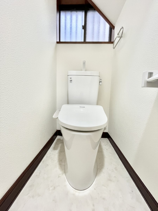 �g�C���@�g�C����1�K��2�K���ꂼ��ɔz�u����Ă��ĂƂĂ��֗��ł��B 