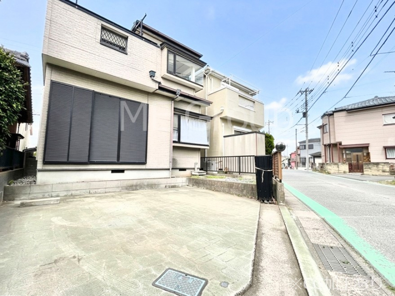 ���n�O�ώʐ^�@�������ꂽ�O�ρA�㎿�ȏZ��Ԃ��L���鎺���͉i�����S���ĉ߂�����Z���ł��B 